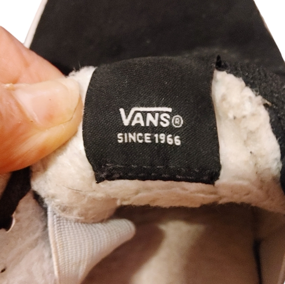 Woman's size 9 Vans with fleece lining